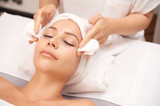 facial with extractions in Greenfield, WI